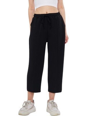 Siyah Ultra Yumuşak, Dikiş Detaylı Havuç Kesim Bağcıklı Lastikli Bilek Boy Kadın Modal Pantolon