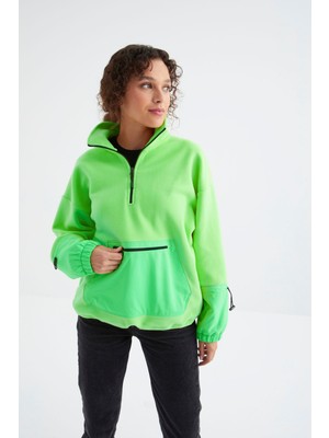 Neon Yeşil Etek Ucu Büzgülü Yarım Fermuarlı Oversize Kadın Polar Sweatshirt - 97238