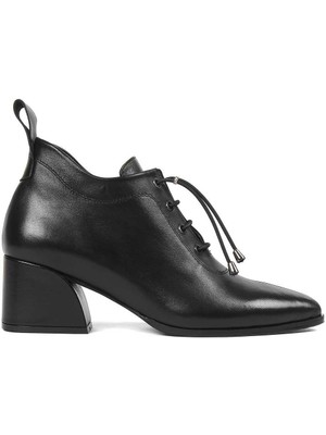 Celal Gültekin Kadın Siyah Kalın Topuklu Deri Ayakkabı