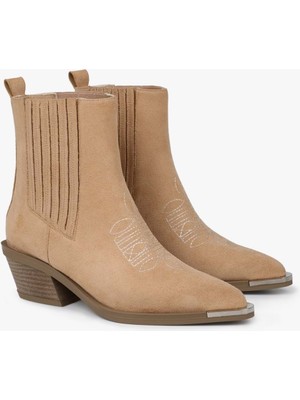Shoeberry Kadın Stormi Camel Süet Kovboy Bot Konforlu Tasarım ile Şık Görünüm Sunar