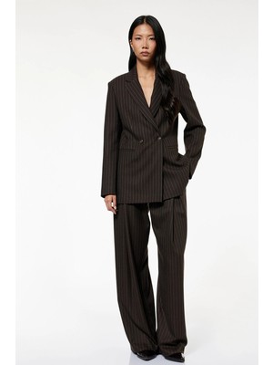 Koton Kadın Koton x Sibil Çetinkaya - Uzun Kollu Cepli Çizgili Kruvaze Blazer Ceket 6WAK50069PW
