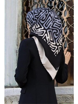 Vissona 100% Twill İpek Bordürlü Dalga Desenli Siyah - Gri Renkli 90x90 Dikim Şekli : El Dikişi Eşarp