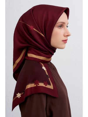 Vissona %100 Twill İpek Kenar Motifi Çiçek Desenli Şarabi - Bej Renkli 90x90 Eşarp Dikim Şekli : El Dikişi