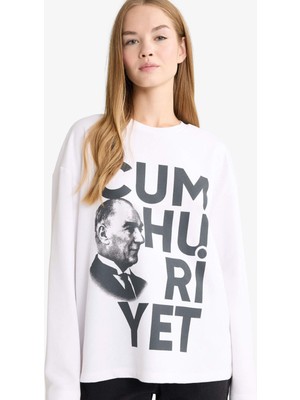 DeFacto Oversize Geniş Kalıp Bisiklet Yaka Atatürk Baskılı Kalın Uzun Kollu Tişört G6279AX25WN