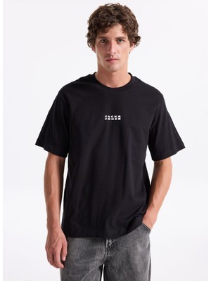 Jack & Jones Bisiklet Yaka Siyah Erkek T-Shirt 12282875_JCOSTANCE Mınımal Text Tee