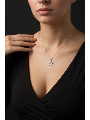 Parmas Design Baget Taşlı Yıldız Tasarım Minimal 925 Ayar Gümüş Kadın Kolye