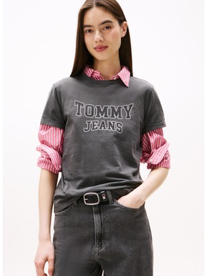 Tommy Jeans Yuvarlak Yaka Baskılı Siyah Kadın T-Shirt DW0DW21966BDS