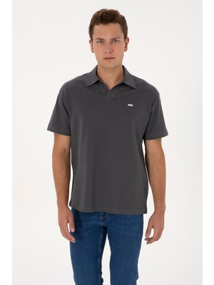 U.S. Polo Assn. Erkek Comfort Fit Kaçık Yaka Gri Tişört 50324787-VR024