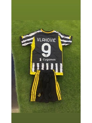 FRAGOLA Juventuss 2023-24 Sezon Dusan Vlahovic Iç Saha Çocuk Forması 3lü Set