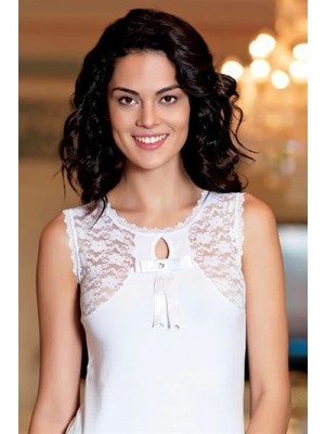 Kapsulavm Şahinler Kadın Dantelli ve Likralı  Beyaz Atlet B487