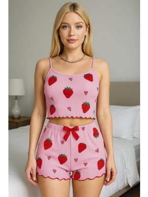 Marsilyan  Pamuklu Pembe Üstüne Çilek Desen Fitilli Askılı Şortlu Pijama Takımı
