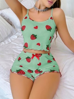 Marsilyan  Pamuklu Yeşil Üstüne Çilek Desen Fitilli Askılı Şortlu Pijama Takımı