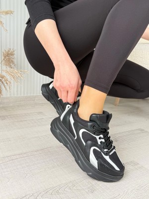 Nateli Cata Siyah Cilt Beyaz Detaylı Spor Ayakkabı