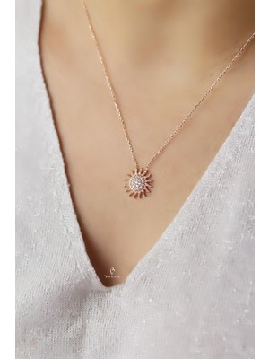 By Barun Güneş Model Beyaz Taşlı Yuvarlak 925 Ayar Gümüş Kolye