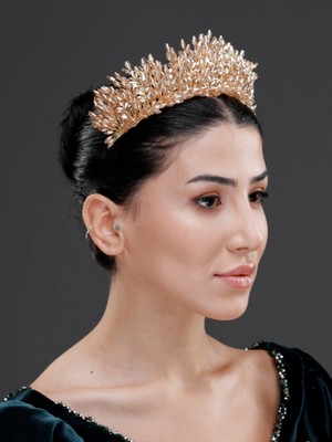 Magic Tiara Kristal Detaylı Işıltılı Gelin, Kutlama Tacı – Zarif Taşlı Düğün, Nişan ve Kına Saç Aksesuarı