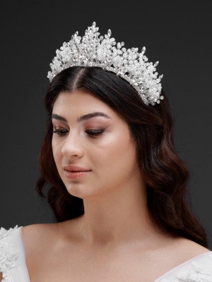 Magic Tiara Kristal Taşlı Işıltılı Taç – Zarif Saç Aksesuarı