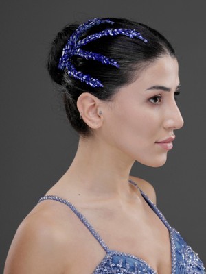 Magic Tiara Yaprak Formlu Kristal Taşlı Zarif Saç Tokası – Gelin, Nişan ve Özel Gün Saç Aksesuarı