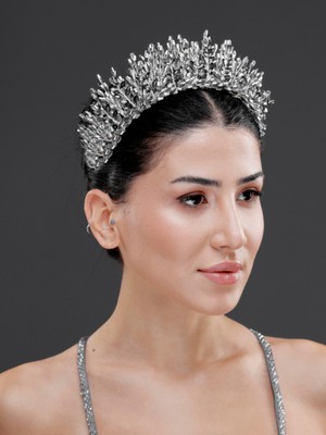 Magic Tiara Kristal Detaylı Işıltılı Gelin, Kutlama Tacı – Zarif Taşlı Düğün, Nişan ve Kına Saç Aksesuarı