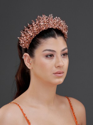 Magic Tiara Kristal Detaylı Işıltılı Gelin, Kutlama Tacı – Zarif Taşlı Düğün, Nişan ve Kına Saç Aksesuarı