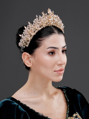 Magic Tiara Kristal Taşlı Işıltılı Taç – Zarif Saç Aksesuarı