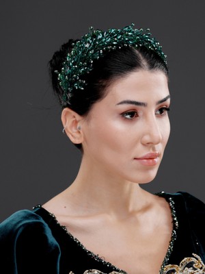 Magic Tiara Kristal Taşlı Zarif Taç – Farklı Renk Seçenekleriyle Özel Gün Saç Aksesuarı