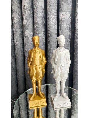 Atatürk Büst 20CM gold renk