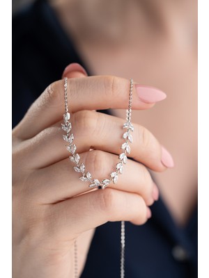 Famira 925 Ayar Gümüş Pırlanta Model Kolye