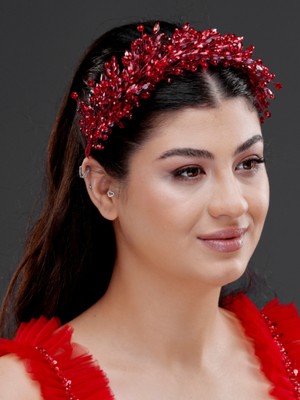 Magic Tiara Kristal Taşlı Zarif Taç – Farklı Renk Seçenekleriyle Özel Gün Saç Aksesuarı