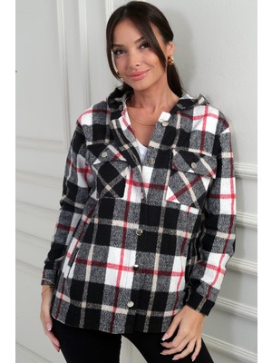 By Saygı Kadın Kapüşonlu Ekose Desenli Metal Düğmeli Cepli Gömlek