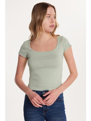 Tudors Kadın Slim Fit Dar Kesim Pamuklu Kısa Kollu U Yaka Mint Bluz