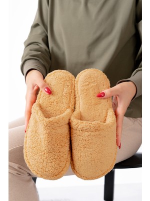Kuzu Kumaş Yünlü Sessiz Taban Kadın Terlik Kapalı Ev Terliği