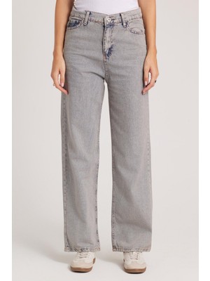 Tudors Kadın Regular Fit Klasik Kesim Pamuklu Bol Paça Koyu Açık Gri Jean Pantolon