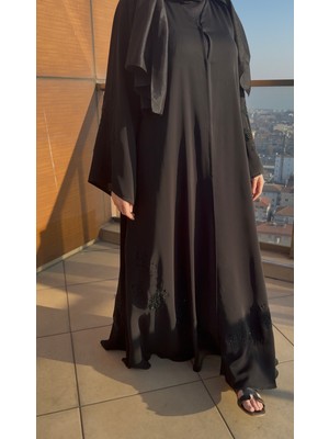 Dubai Abaye, Hakiki Dubai Özel Üretim, Dubai Ipeği