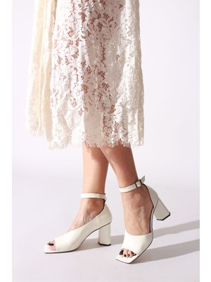İdil Idil   Beyaz Kırışık Rugan Kadın Topuklu