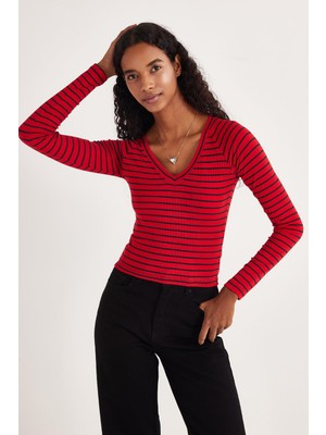 Tudors Kadın Slim Fit Dar Kesim Çizgili Uzun Kollu Geniş Yaka Bluz