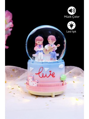 Dempower Bankta Gitar Çalan Sevgili Figürlü Müzikli LED Işıklı Kar Küresi