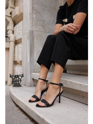 Angelina Jones Peras Kadın Siyah Tek Bant Topuklu Sandalet