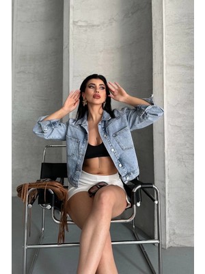 Mabelme Store Çift Cepli Kol Katlamalı Kar Yıkama Crop Kot Ceket Buz Mavi D2000