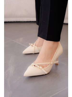 Stilbagshoes Jade Pim ve Çift Toka Detaylı Kadın Topuklu Ayakkabı Bej