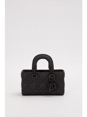 Lêvi D'or Siyah Aksesuarlı Kapitone El Çantası