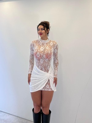 Pink Life Beyaz Üst Kısmı Transparan Dantel Mini Elbise