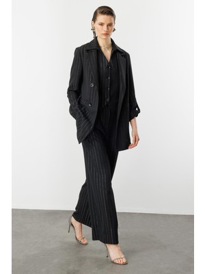 Accort Kol Detaylı Sim Çizgi Ceket-Siyah