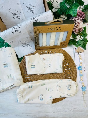 Lovemaxx Karavan Desenli Müslin Battaniyeli Hediye Seti Erkek Bebek