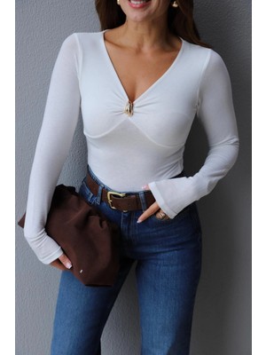 Purple By Banu Ekru Yaka Toka Detay Bluz