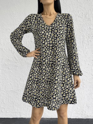 Moderie Butik Kadın Uzun Kollu V Yaka Çiçek Desenli Helen Kumaş Elbise