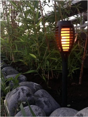Solar Alev Efektli Bahçe Lambası