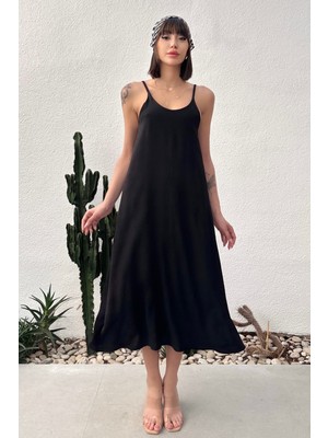 Kadın Ayarlanabilir Askılı Uzun Siyah Elbise