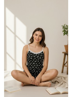 Çamaşır Kenti Kadın Siyah Kalp Desenli Askılı Şortlu Dantelli Pijama Takımı
