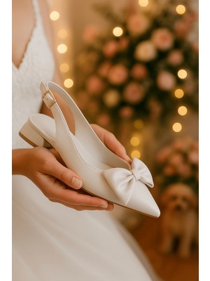 Divolya Ilef Fiyonklu Beyaz ( 3 cm Topuklu ) Sivri Burun Topuklu Ayakkabı