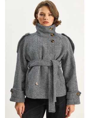 Shade Kadın Dik Yaka Cep Detaylı Kuşaklı Astarlı Balıksırtı Kaşe Kaban